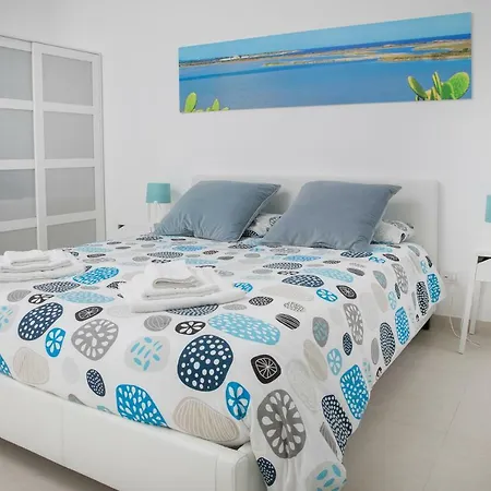 La Finestra Sul Mare Apartment *